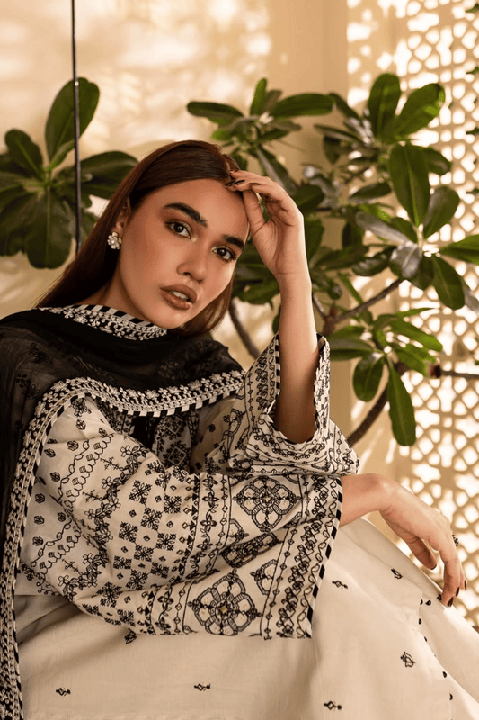 Arfa Embroidered stitched 3pcs