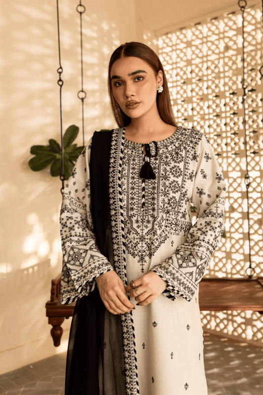 Arfa Embroidered stitched 3pcs