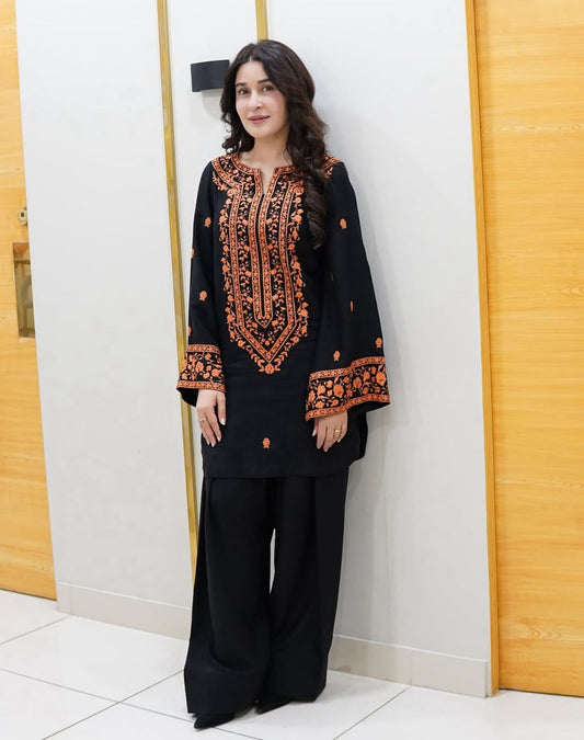 Zouq Embroidered - 2 Pieces