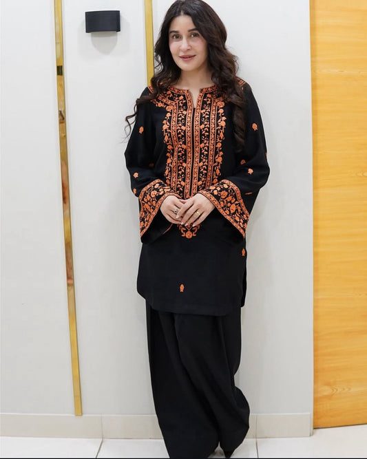 Zouq Embroidered - 2 Pieces